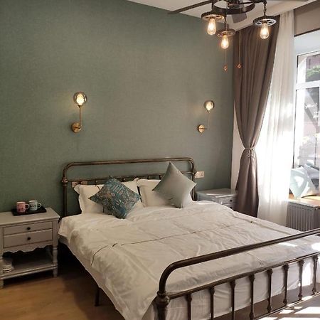 Qin Boutique Hotel Tbilisi ภายนอก รูปภาพ