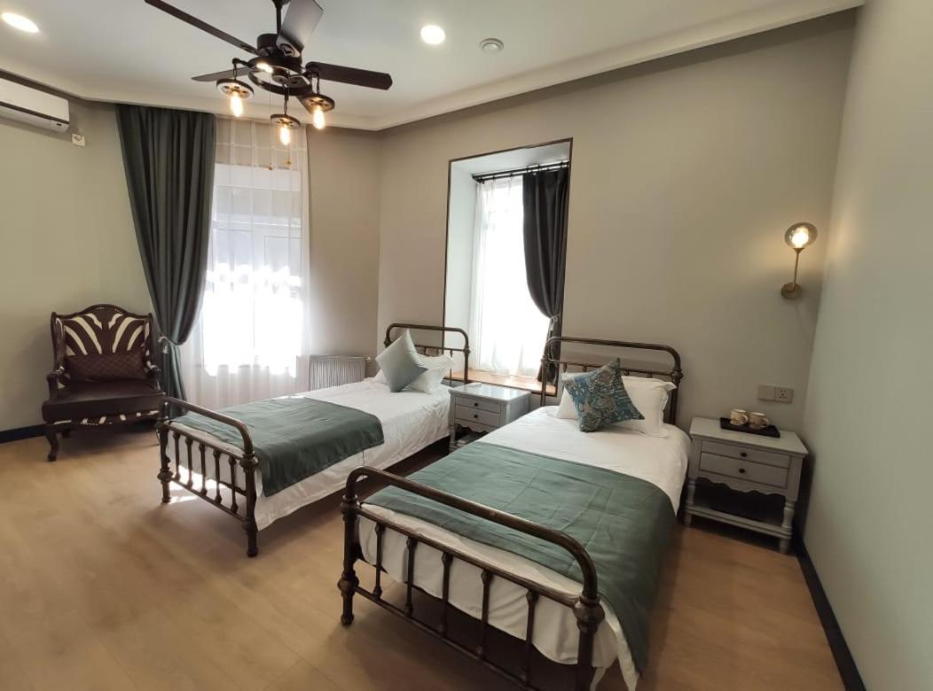 Qin Boutique Hotel Tbilisi ภายนอก รูปภาพ